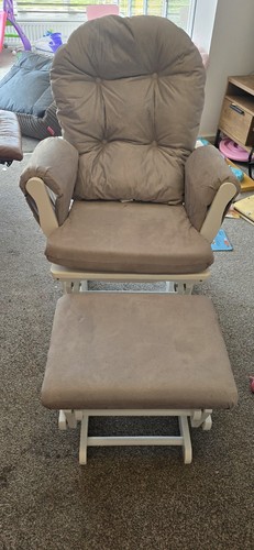 Nursery rocking chair with - rocking,